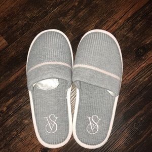 VS slippers